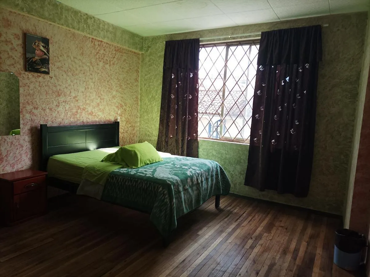 Hostal Residencial Perla Cuencana 0*, Cuenca Ecuador