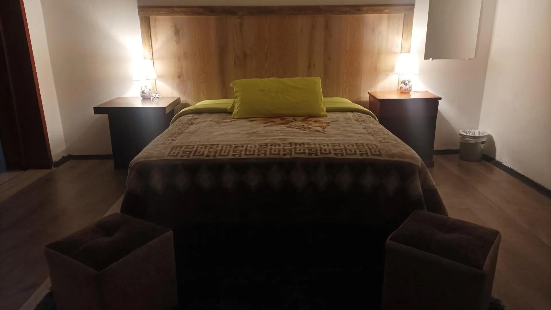Hostal Residencial Perla Cuencana 0*, Cuenca Ecuador