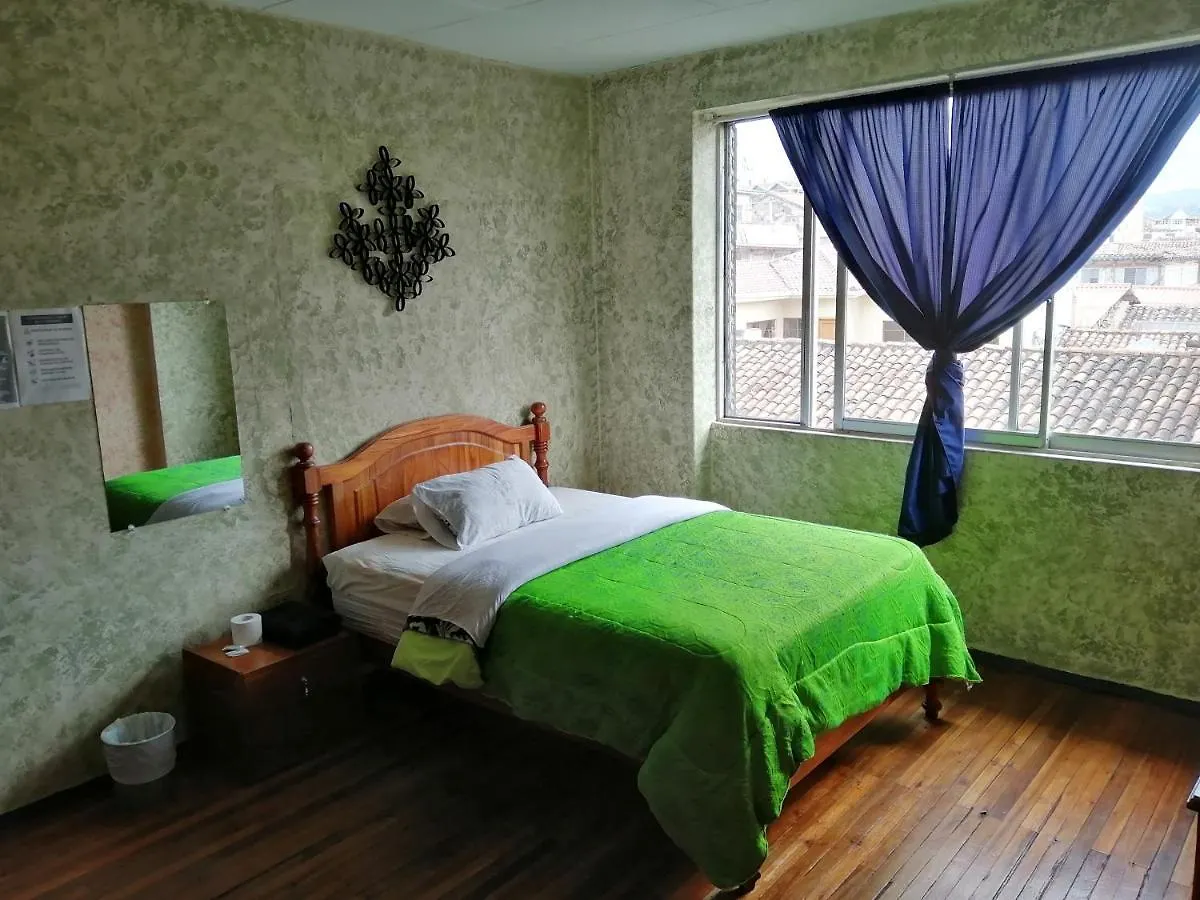 بيت ضيافة La Perla Cuencana Hostal الإكوادور