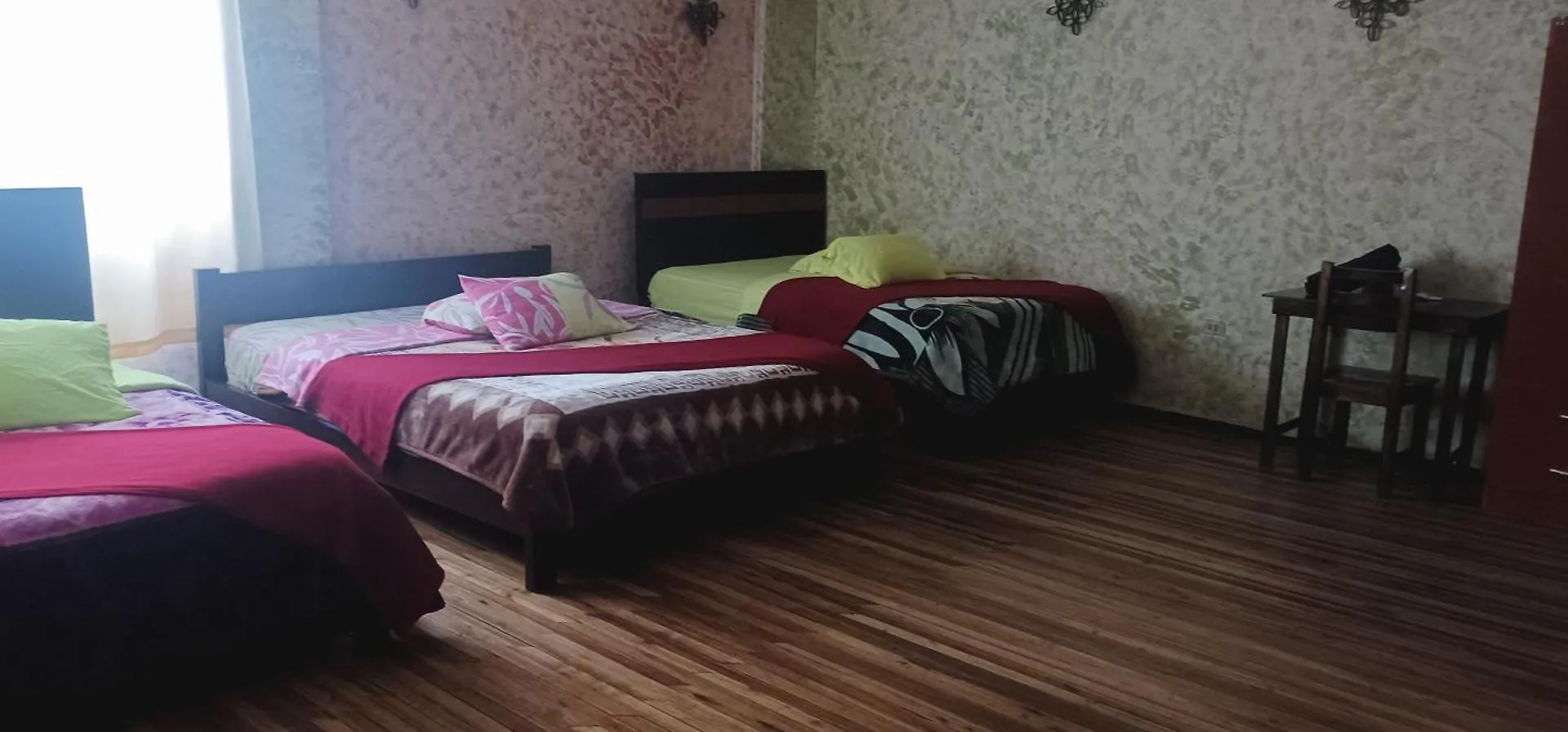 La Perla Cuencana Hostal كوينكا