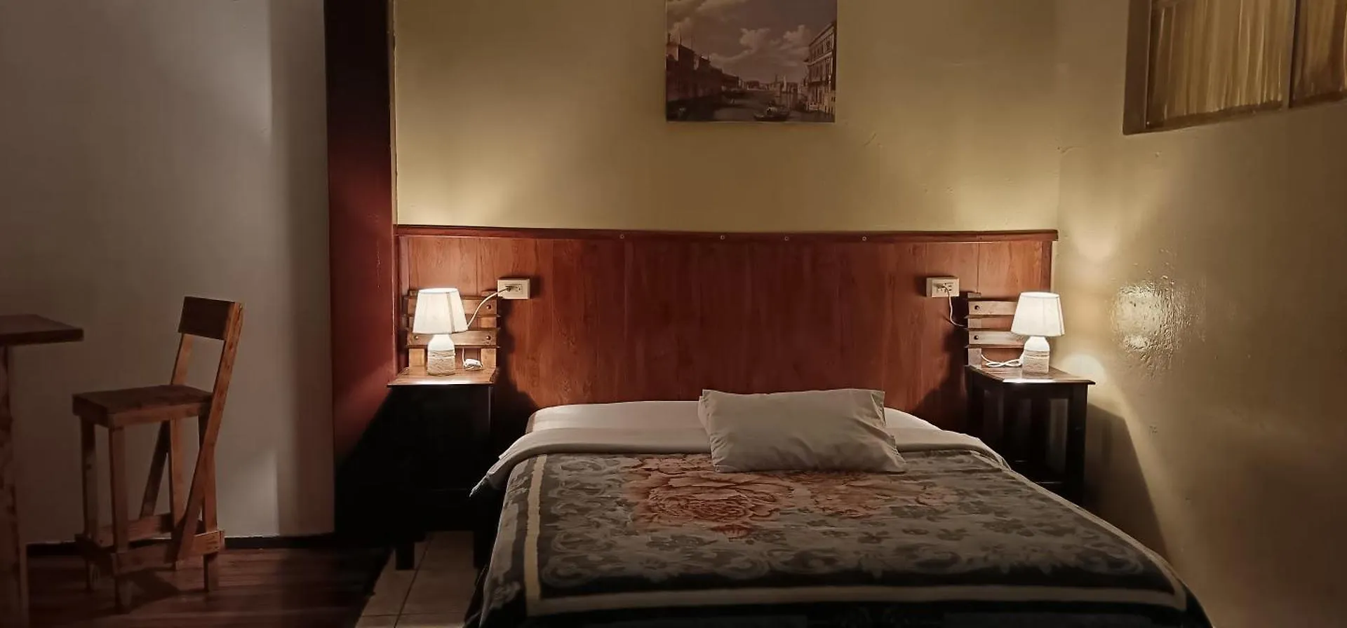 La Perla Cuencana Hostal بيت ضيافة